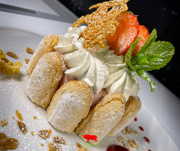 Pavlova aux fruits rouges